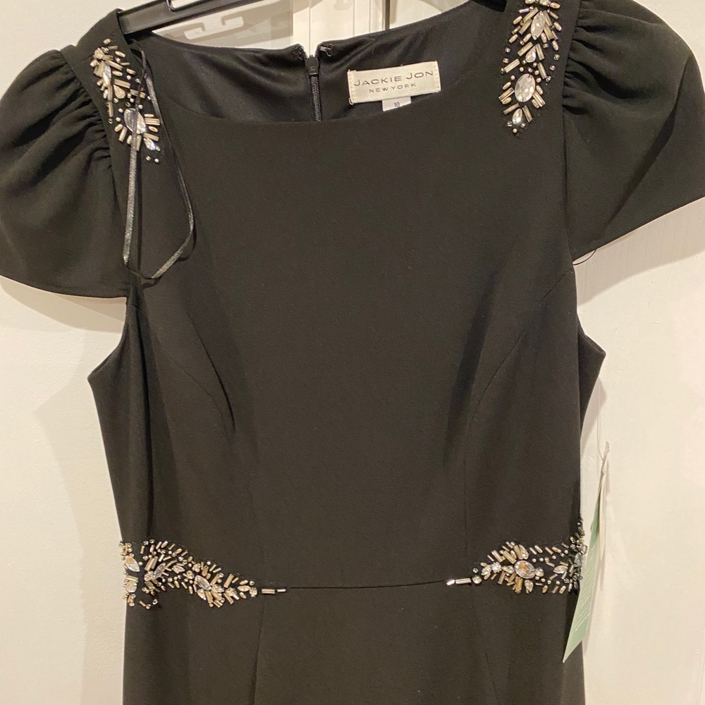 Dress - Picture 3 of 3
